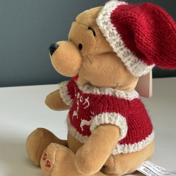 Vintage 1999 Disney Winter Sweater Winnie the Pooh Bear Red Knit Hat Plush T2 - Picture 8 of 15